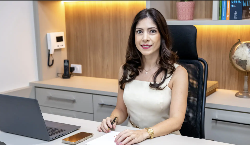 Advogada Pollyanna Sampaio